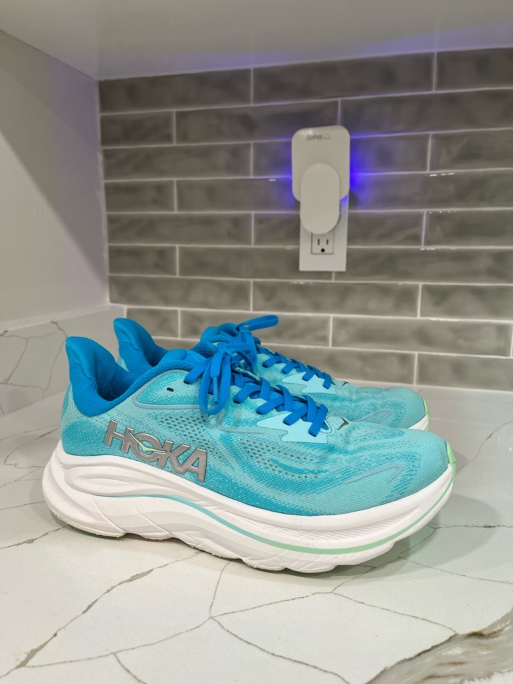 Hoka Clifton 10 Running Shoes. Women’s Size 11B Color Skyward Blue